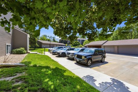6629 Preston Terrace Court SW Cedar Rapids IA 52404