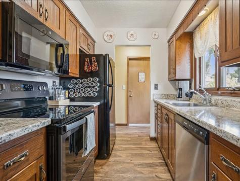 1724 Pikes Peak Court NE Cedar Rapids IA 52402