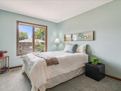1724 Pikes Peak Court NE Cedar Rapids IA 52402
