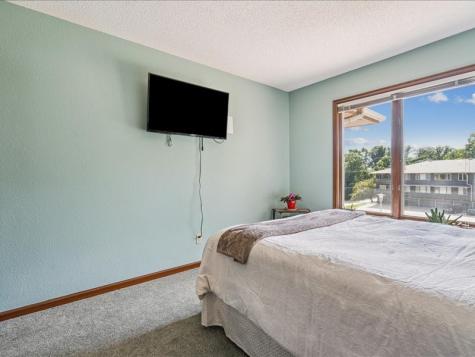 1724 Pikes Peak Court NE Cedar Rapids IA 52402