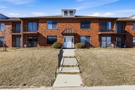 4561 Maureen Drive SE Cedar Rapids IA 52403