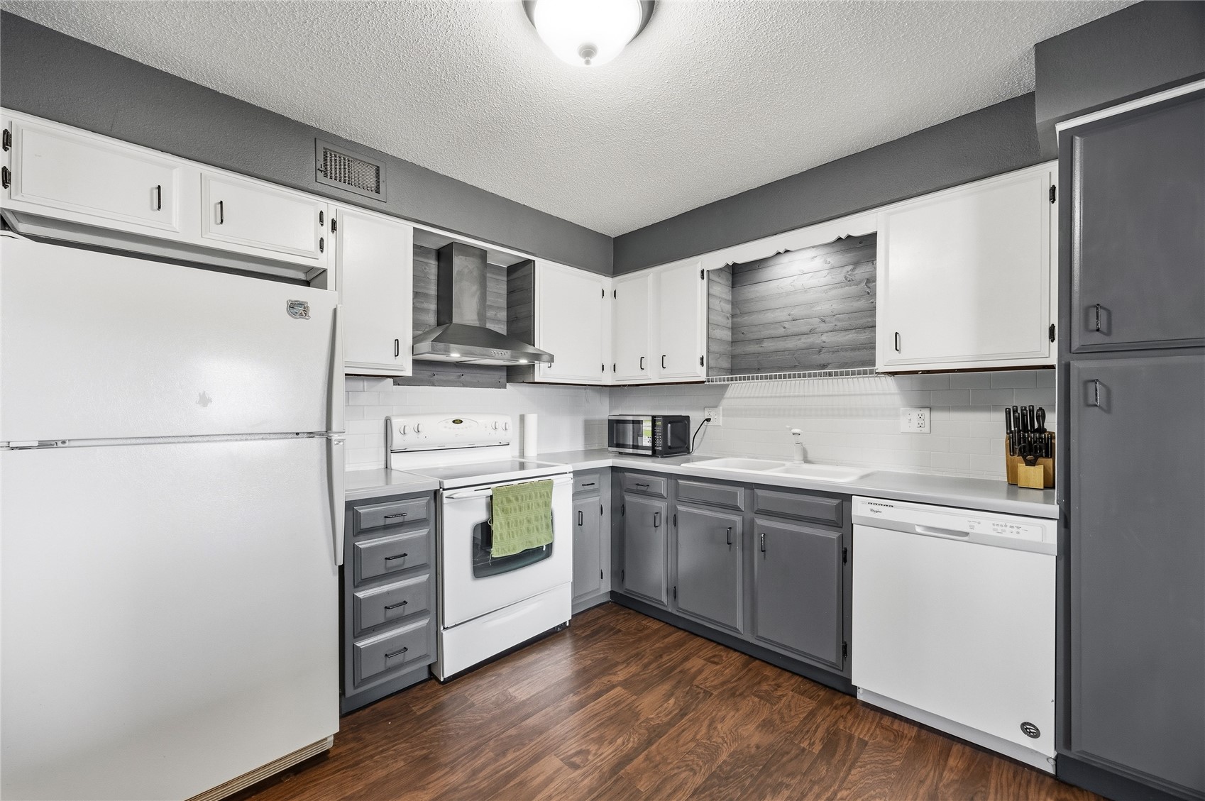 4561 Maureen Drive SE Cedar Rapids IA 52403