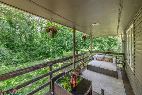 1709 Pikes Peak Court NE Cedar Rapids IA 52402
