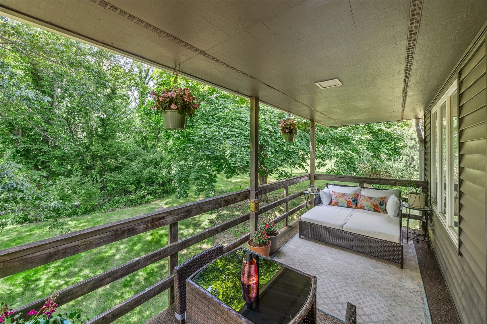 1709 Pikes Peak Court NE Cedar Rapids IA 52402
