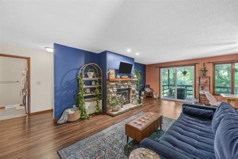 1709 Pikes Peak Court NE Cedar Rapids IA 52402