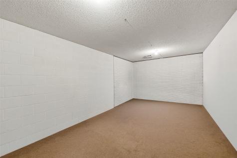 1709 Pikes Peak Court NE Cedar Rapids IA 52402