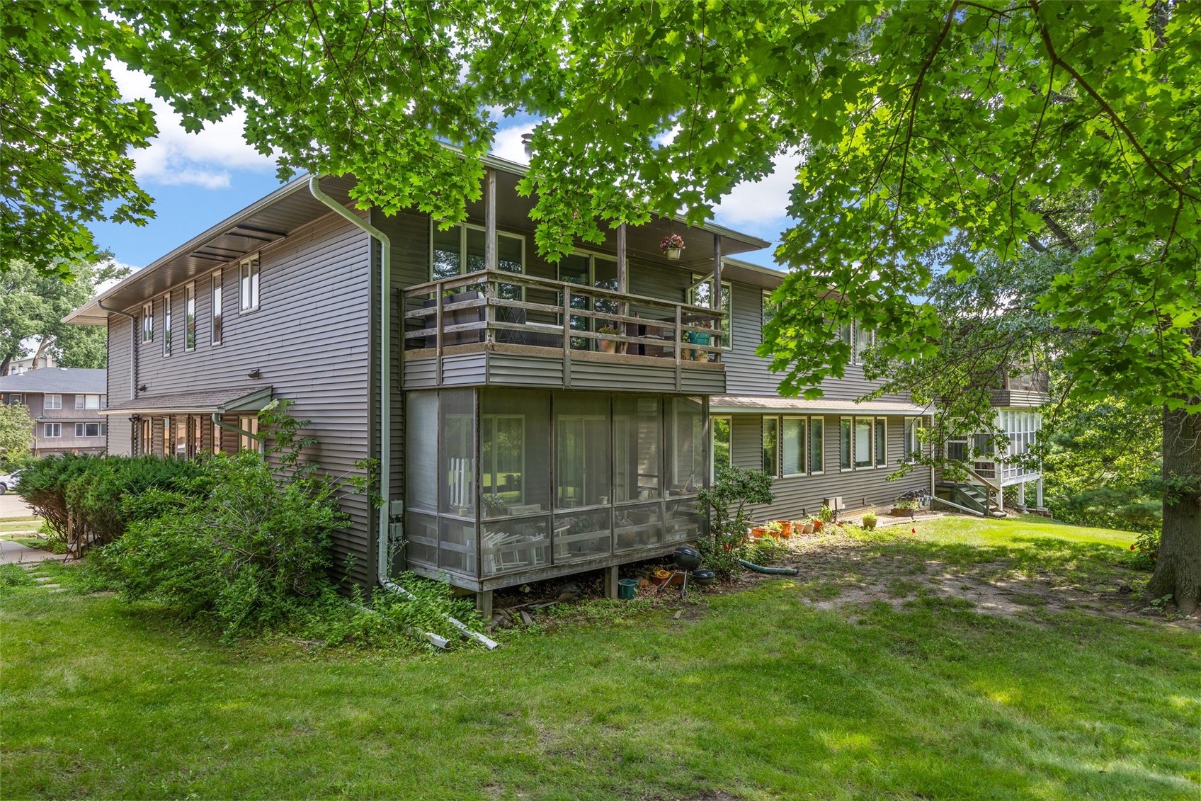1709 Pikes Peak Court NE Cedar Rapids IA 52402