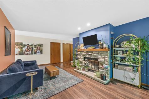 1709 Pikes Peak Court NE Cedar Rapids IA 52402
