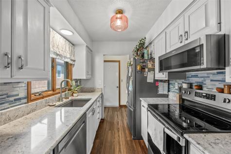 1709 Pikes Peak Court NE Cedar Rapids IA 52402