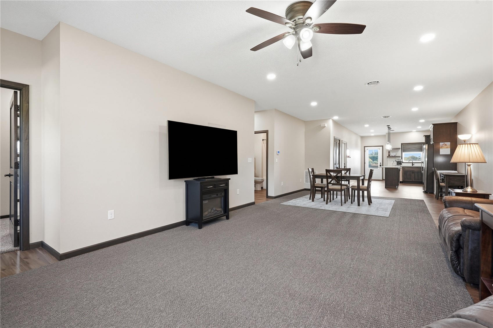 2086 Three Elms Park Road Independence IA 50644