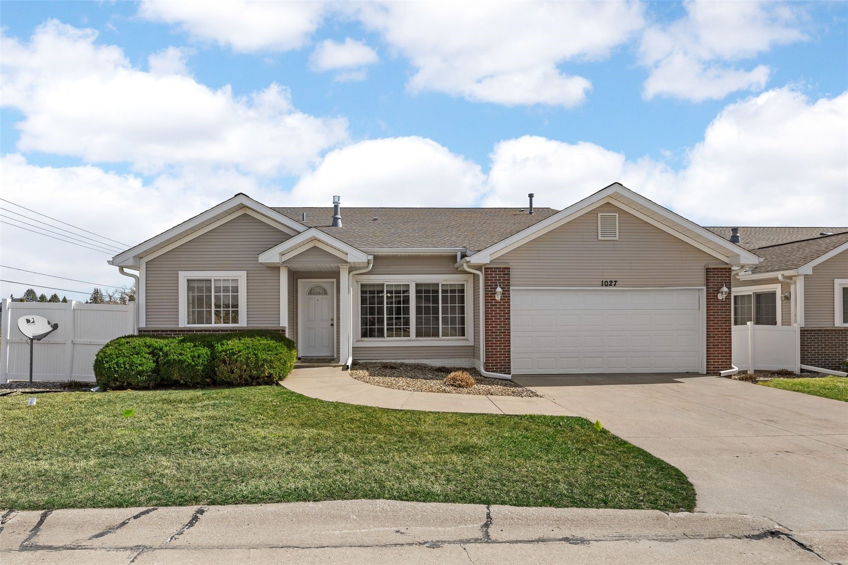 1027 74th Street NE Cedar Rapids IA 52402