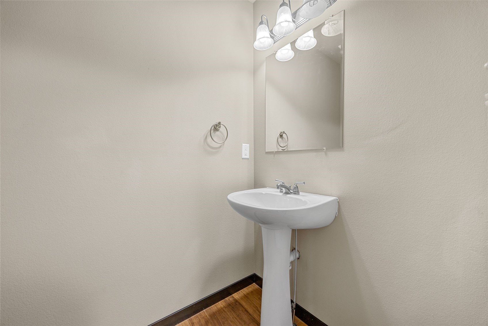 816 N 1st Avenue Iowa City IA 52245