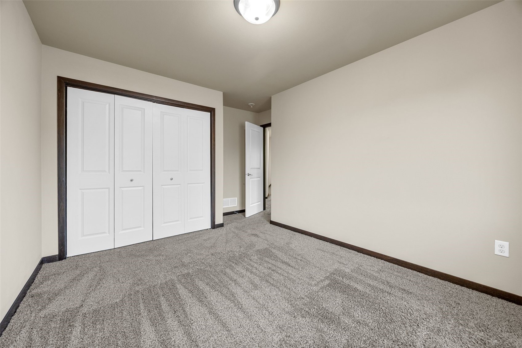 816 N 1st Avenue Iowa City IA 52245