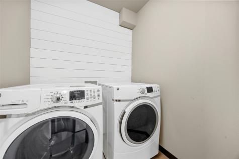 816 N 1st Avenue Iowa City IA 52245