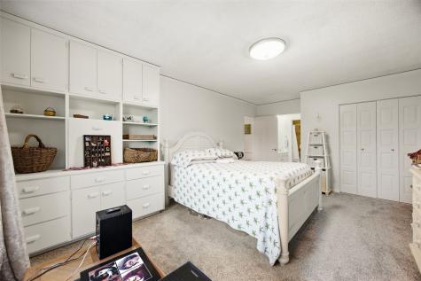 130 Thompson Drive Cedar Rapids IA 52403