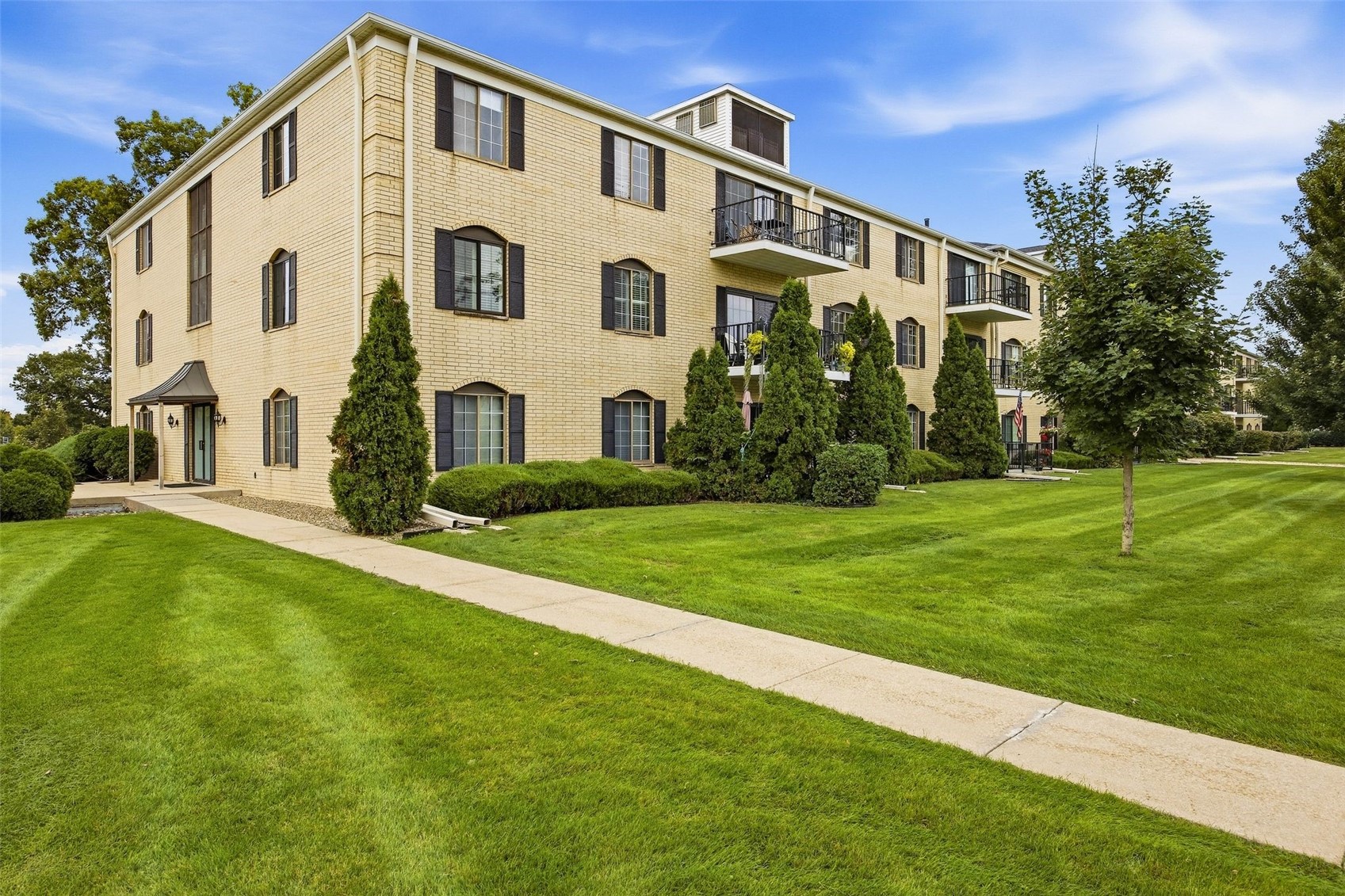 130 Thompson Drive Cedar Rapids IA 52403