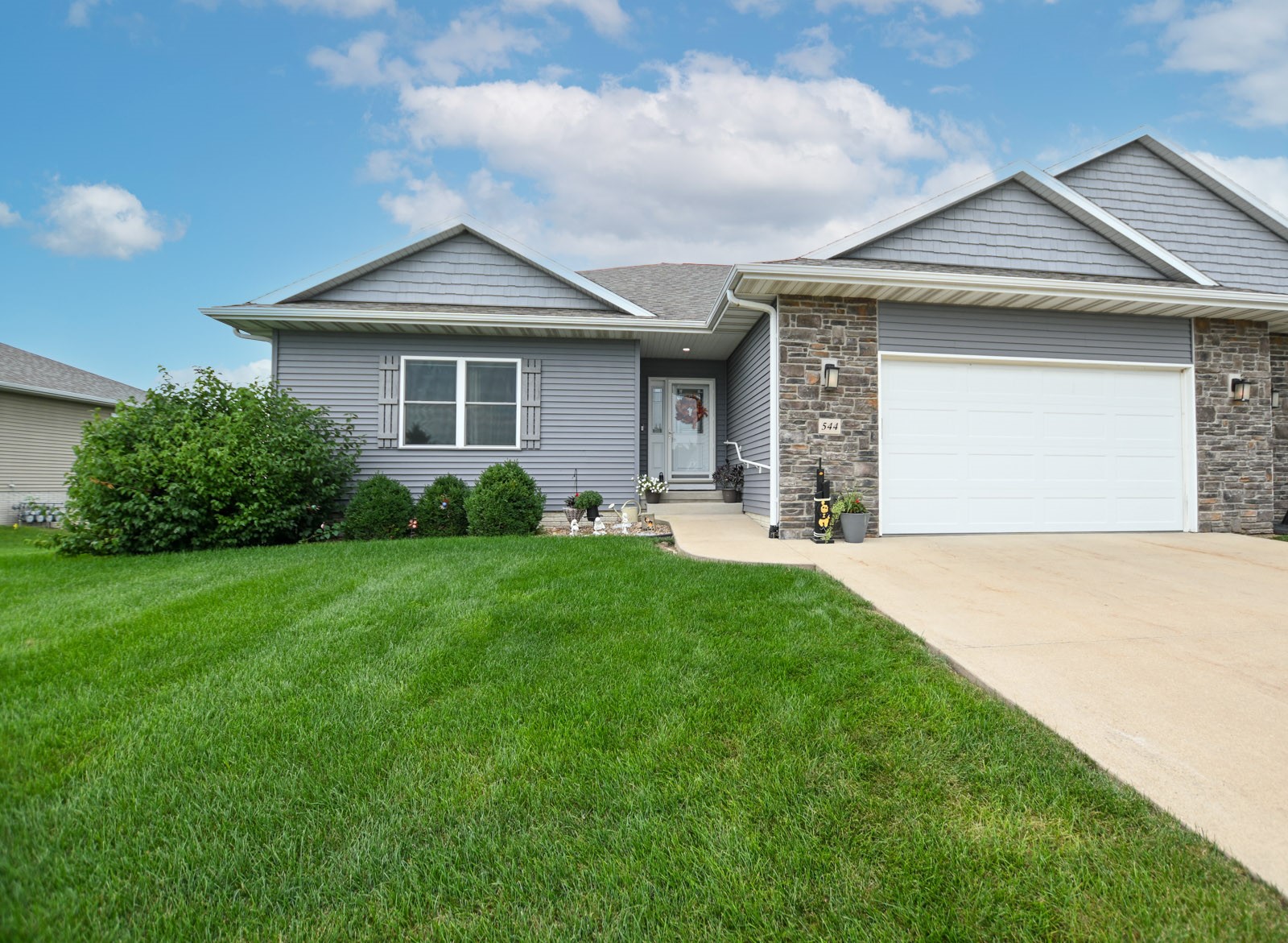 544 Meadow Oak Circle Fairfax IA 52228
