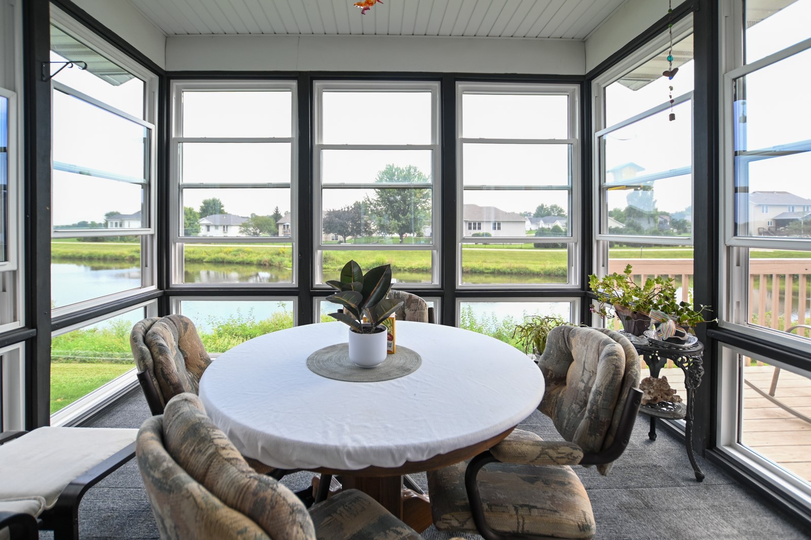 544 Meadow Oak Circle Fairfax IA 52228