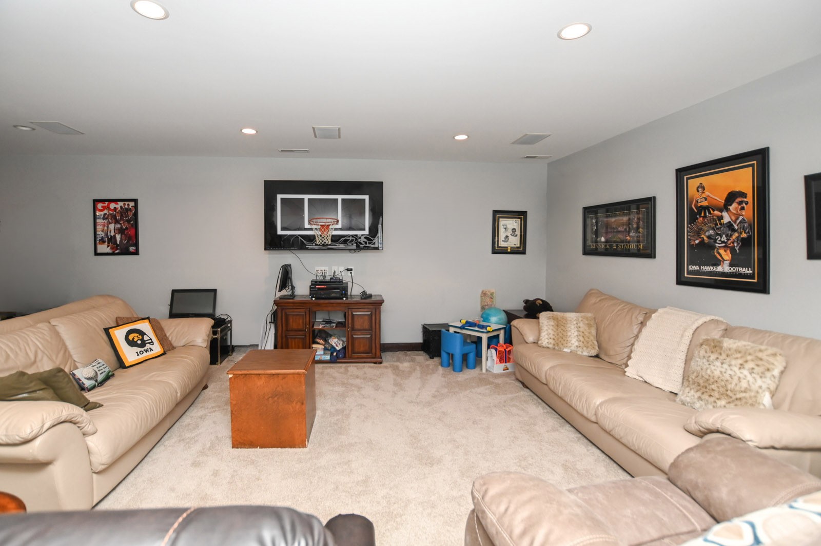 544 Meadow Oak Circle Fairfax IA 52228