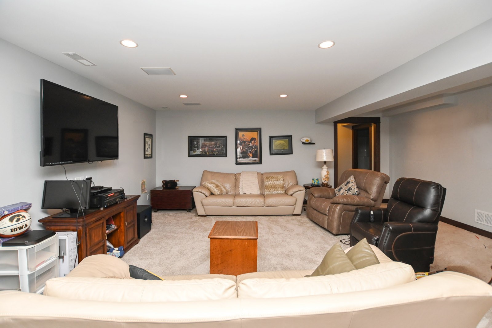 544 Meadow Oak Circle Fairfax IA 52228