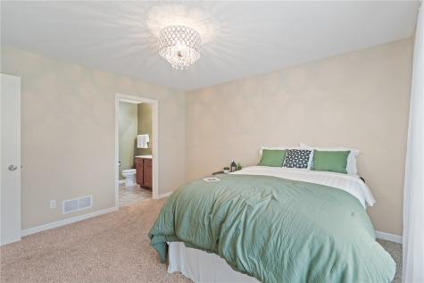 4423 Quail Trail Drive Marion IA 52302