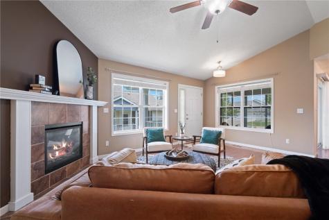 4423 Quail Trail Drive Marion IA 52302