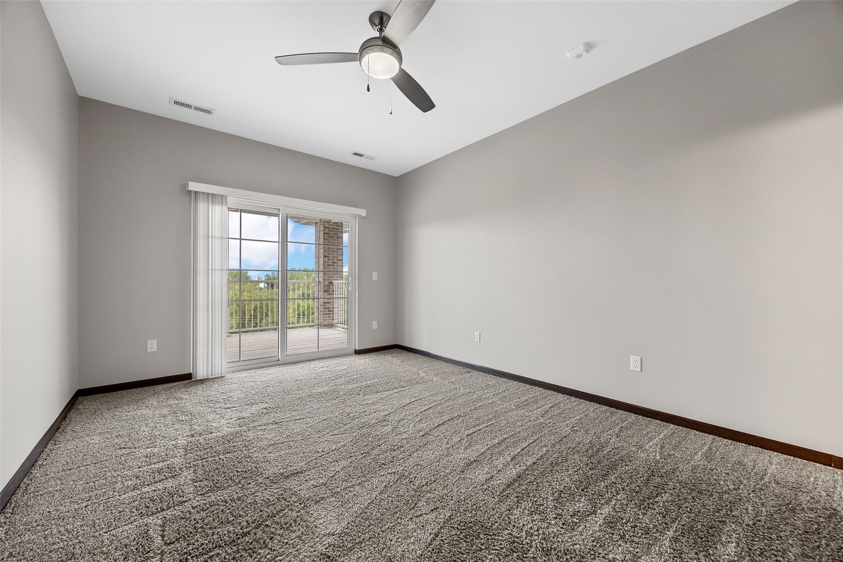 2871 Spring Rose Circle Coralville IA 52241