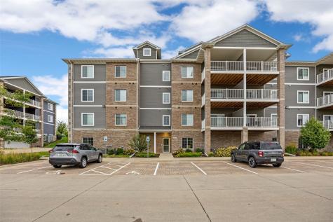 2871 Spring Rose Circle Coralville IA 52241