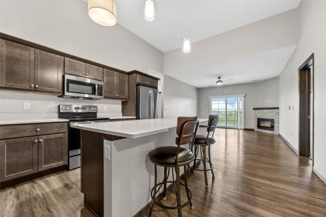 2871 Spring Rose Circle Coralville IA 52241