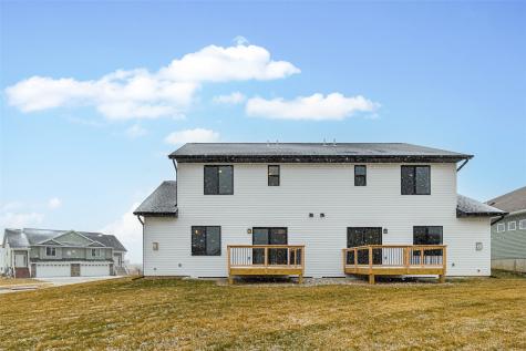 1405 Winterberry Lane North Liberty IA 52317
