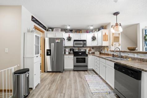 1312 Lois Lane Waterloo IA 50702