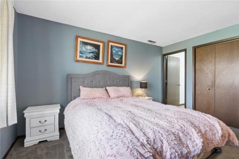 5703 Golden Ct NE #42 Cedar Rapids IA 52402