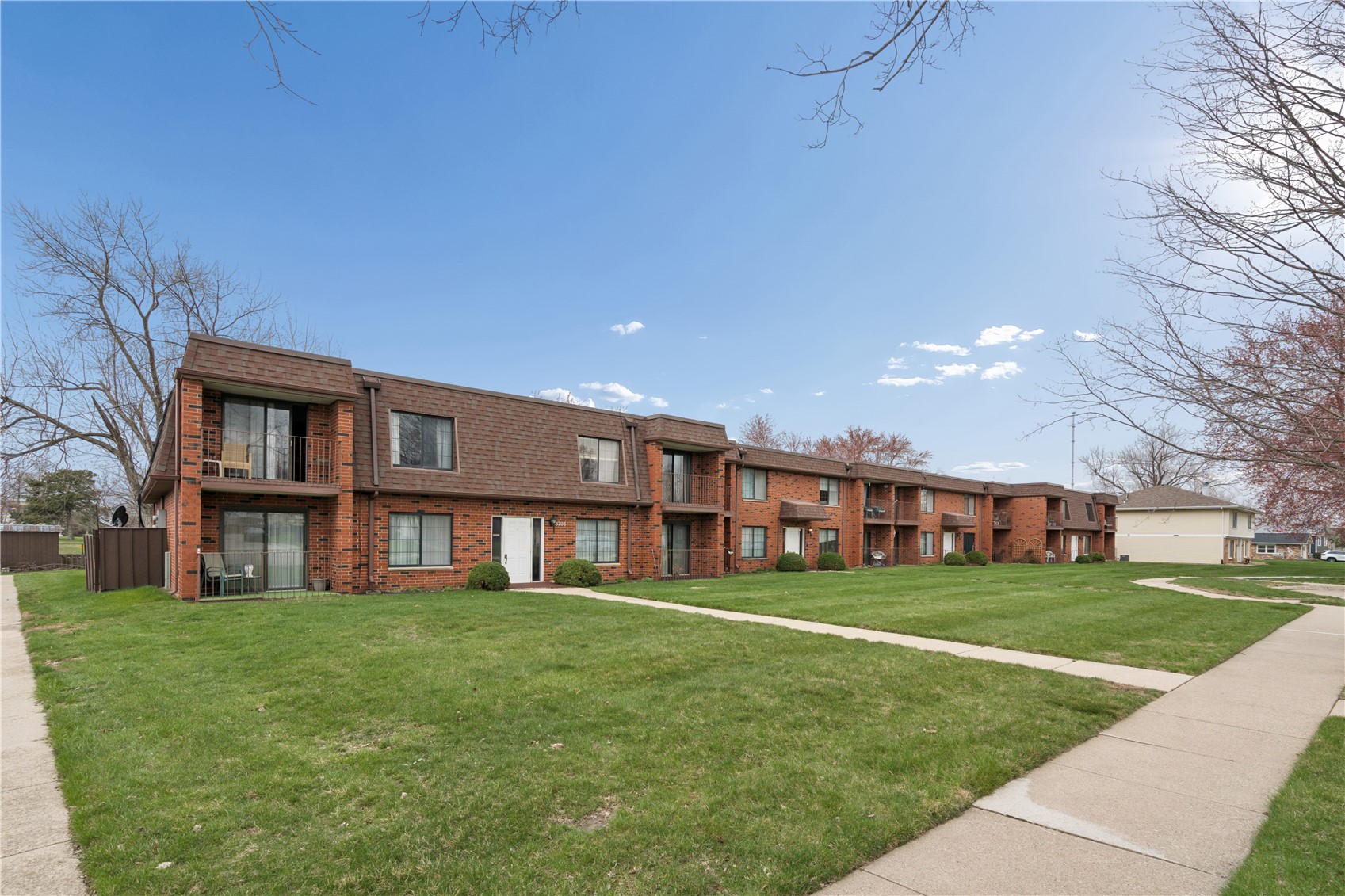 5703 Golden Court NE #42 Cedar Rapids IA 52402