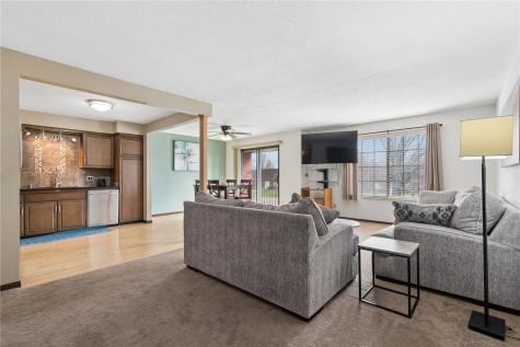 5703 Golden Ct NE #42 Cedar Rapids IA 52402