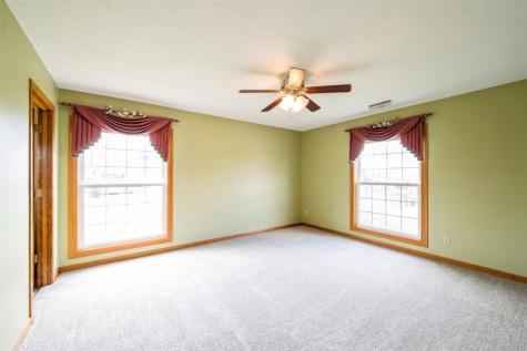 4525 Westchester Drive NE Cedar Rapids IA 52402