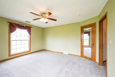 4525 Westchester Drive NE Cedar Rapids IA 52402