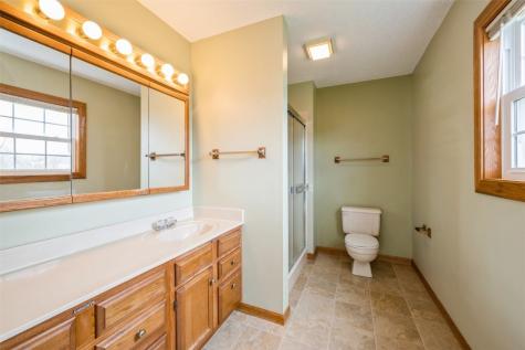 4525 Westchester Drive NE Cedar Rapids IA 52402