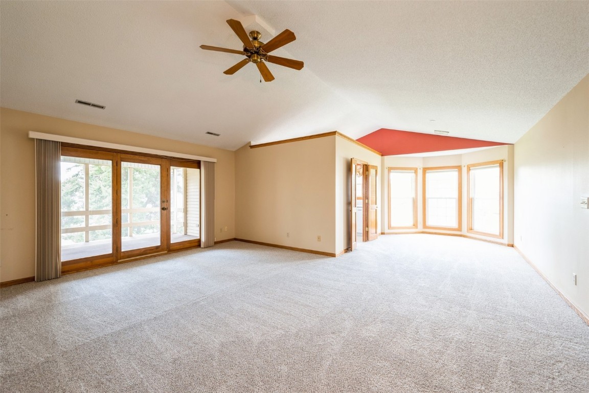 4525 Westchester Drive NE Cedar Rapids IA 52402