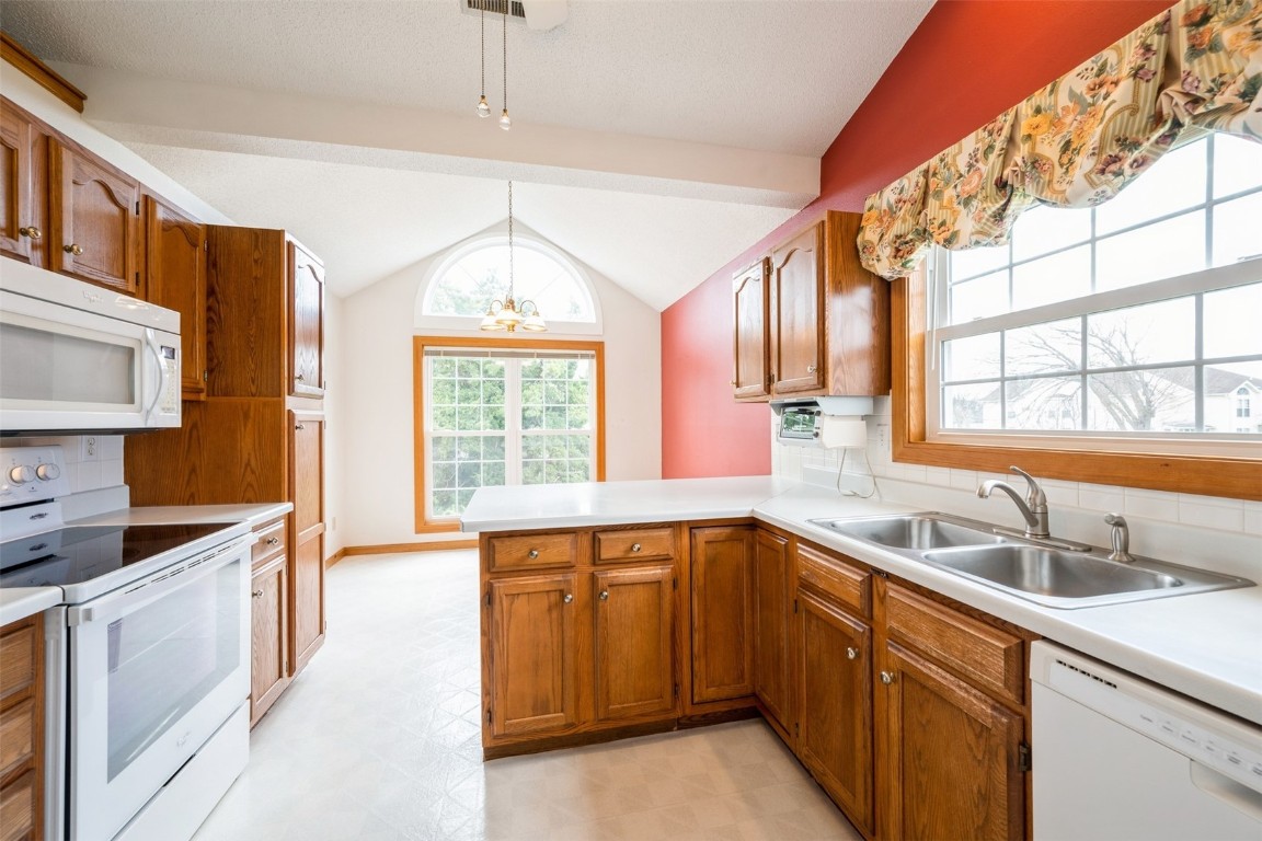 4525 Westchester Drive NE Cedar Rapids IA 52402