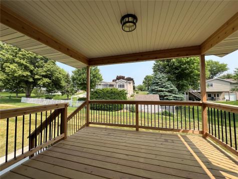 819 Prairie View Drive West Branch IA 52358