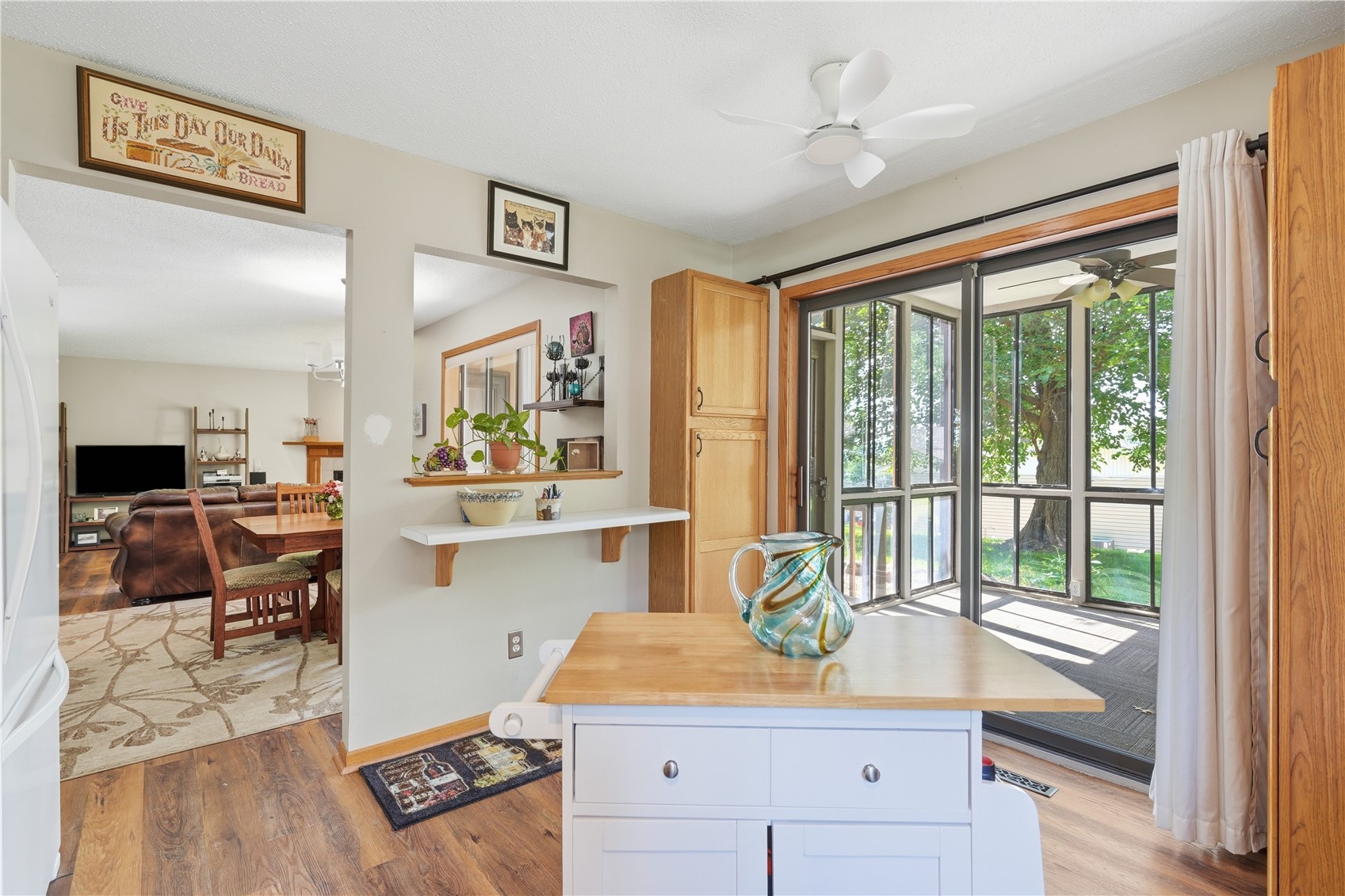 755 E Post Road SE Cedar Rapids IA 52403