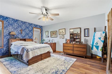 755 E Post Road SE Cedar Rapids IA 52403