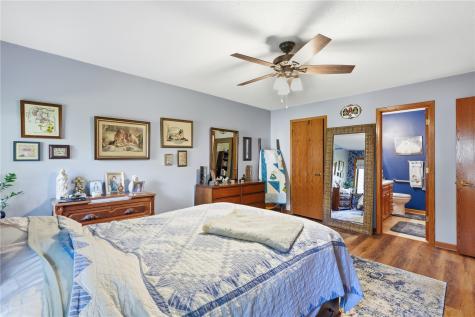 755 E Post Road SE Cedar Rapids IA 52403