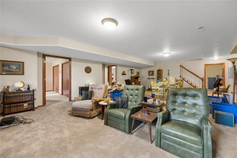 319 13th Avenue SW Mt Vernon IA 52314
