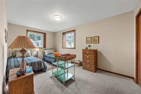 319 13th Avenue SW Mt Vernon IA 52314