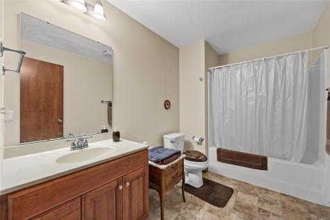 319 13th Avenue SW Mt Vernon IA 52314