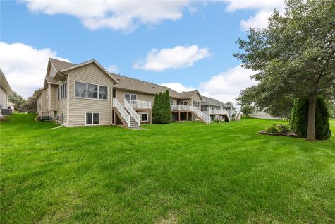 319 13th Avenue SW Mt Vernon IA 52314