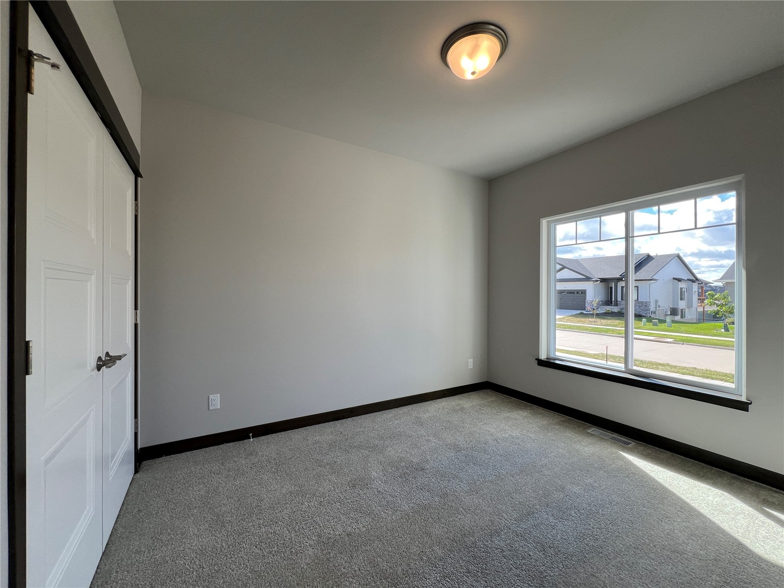 1298 Berkshire Lane North Liberty IA 52317
