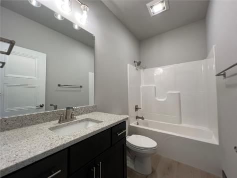1298 Berkshire Lane North Liberty IA 52317