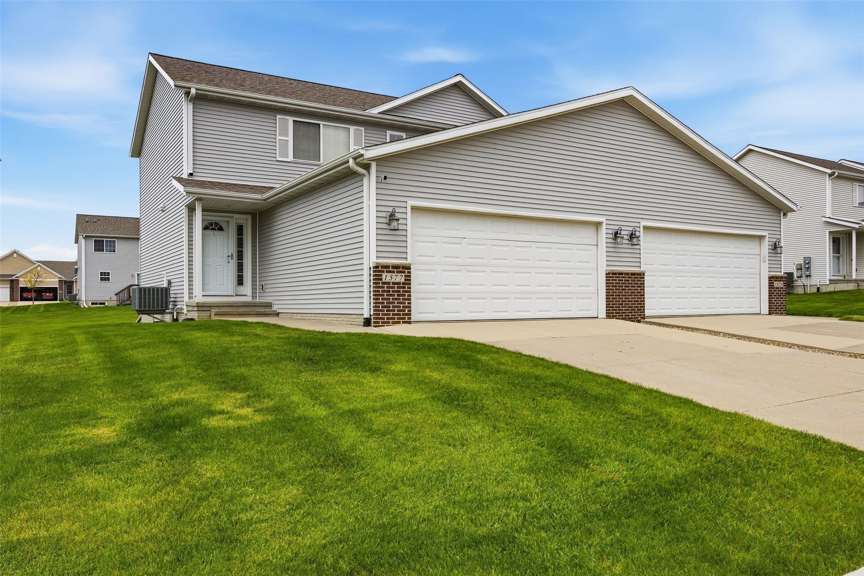 1577 Hunters Creek Way Marion IA 52302